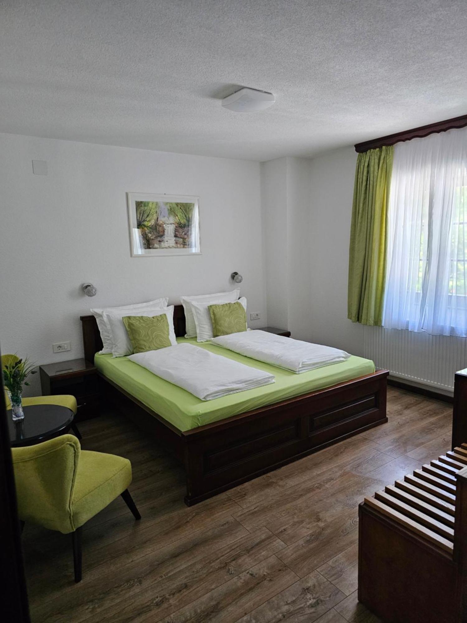 Hotel Pansion Breza Plitvička Jezera Exterior foto