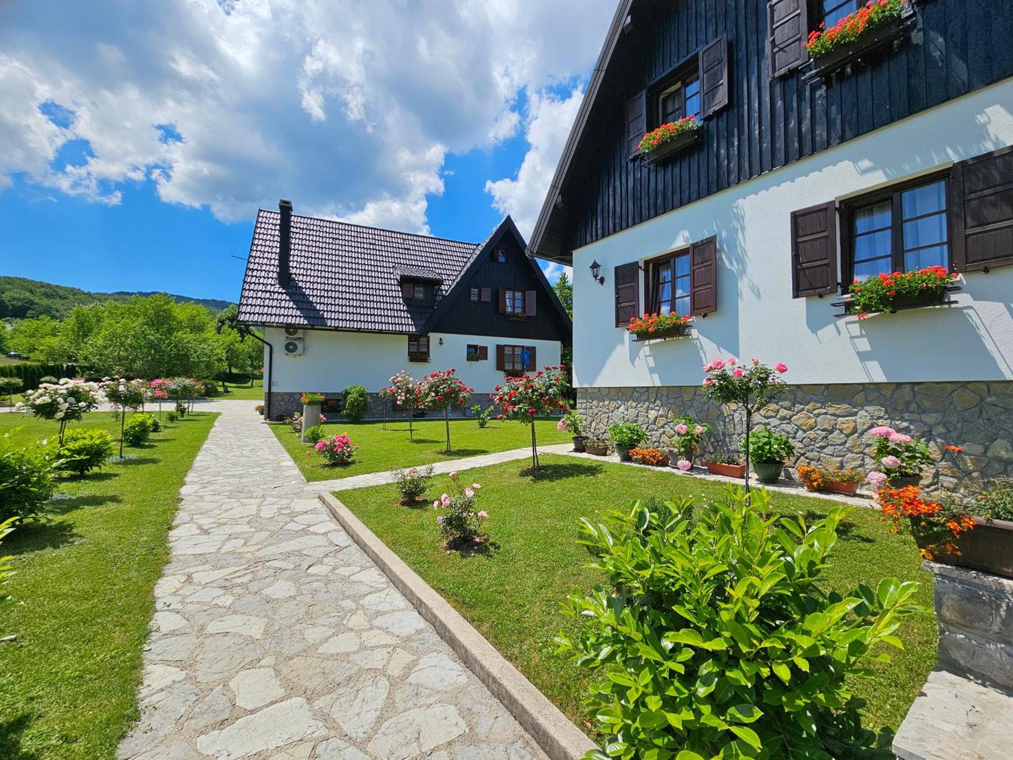 Hotel Pansion Breza Plitvička Jezera Exterior foto
