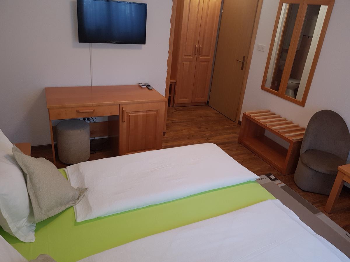Hotel Pansion Breza Plitvička Jezera Exterior foto