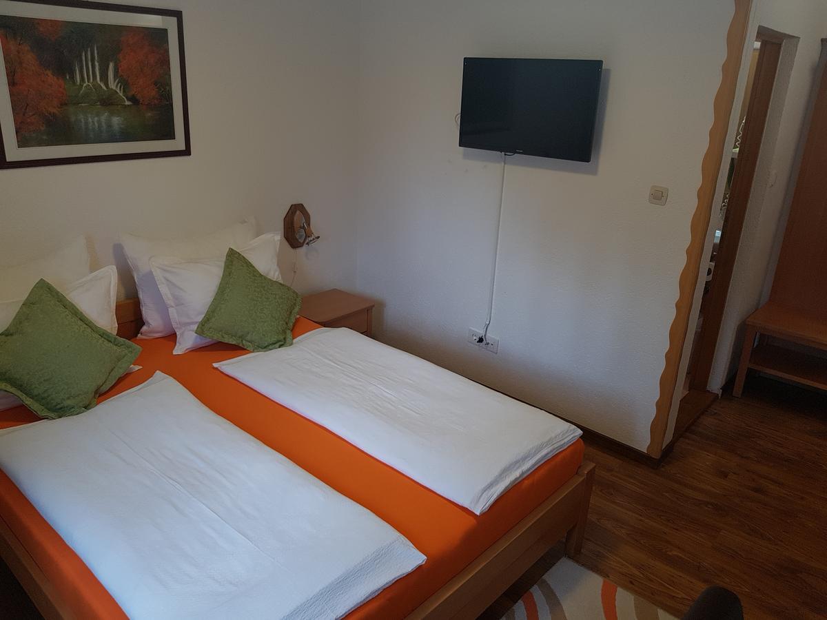 Hotel Pansion Breza Plitvička Jezera Exterior foto