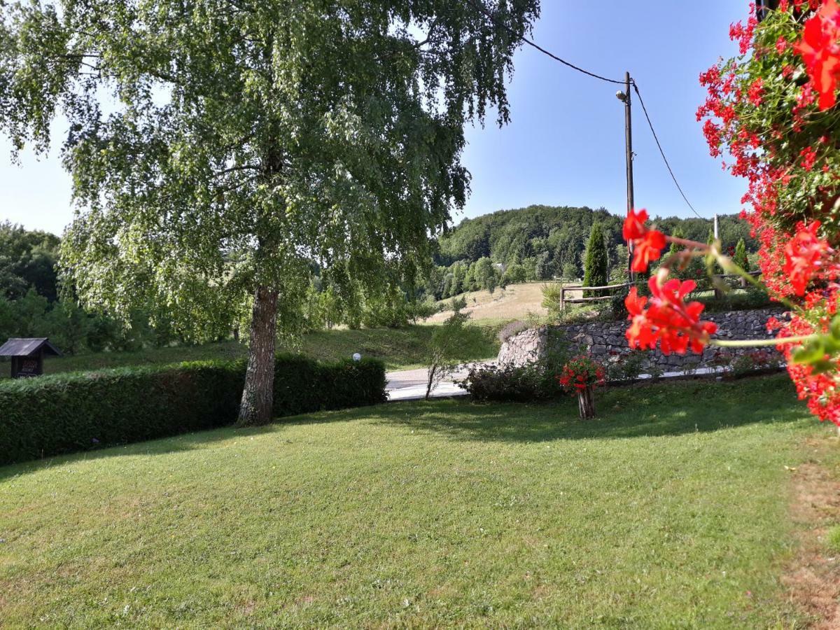Hotel Pansion Breza Plitvička Jezera Exterior foto